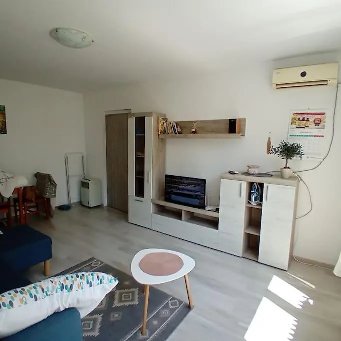 Cazare La 5 Minute De 2 Statii Metrou Apartment Bucharest 0*,