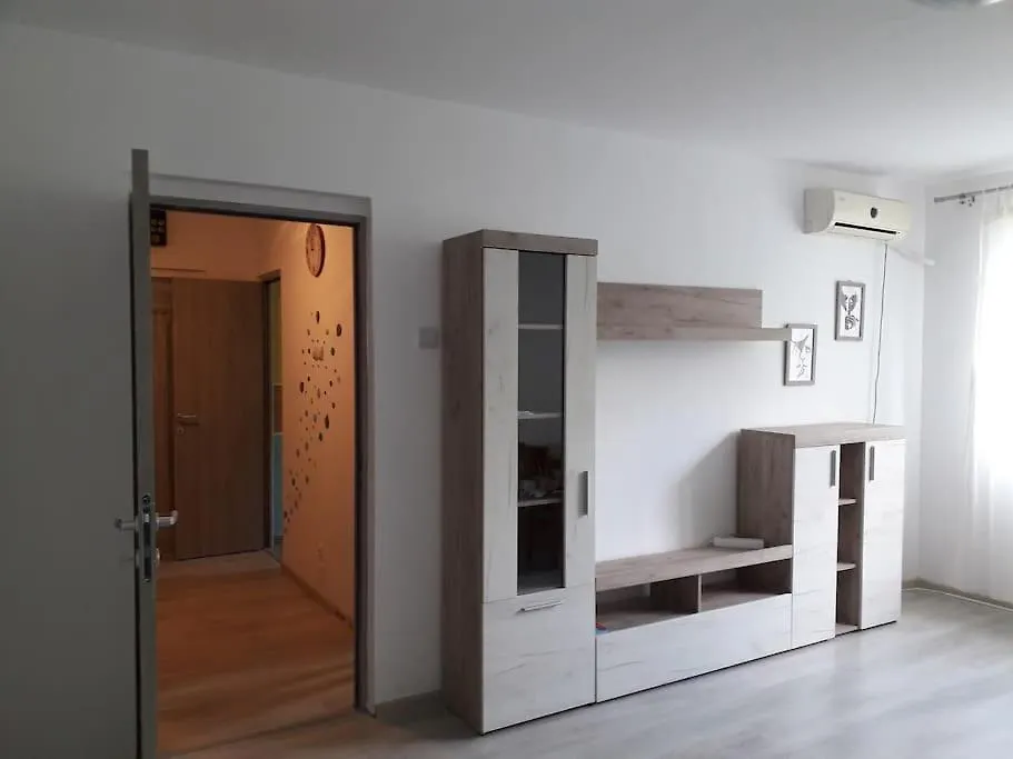 Cazare La 5 Minute De 2 Statii Metrou Apartment Bucharest Romania