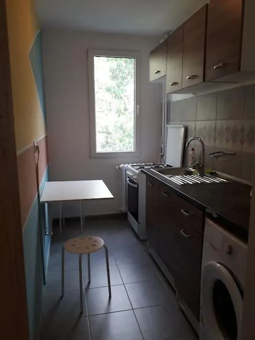 Cazare La 5 Minute De 2 Statii Metrou Apartment Bucharest